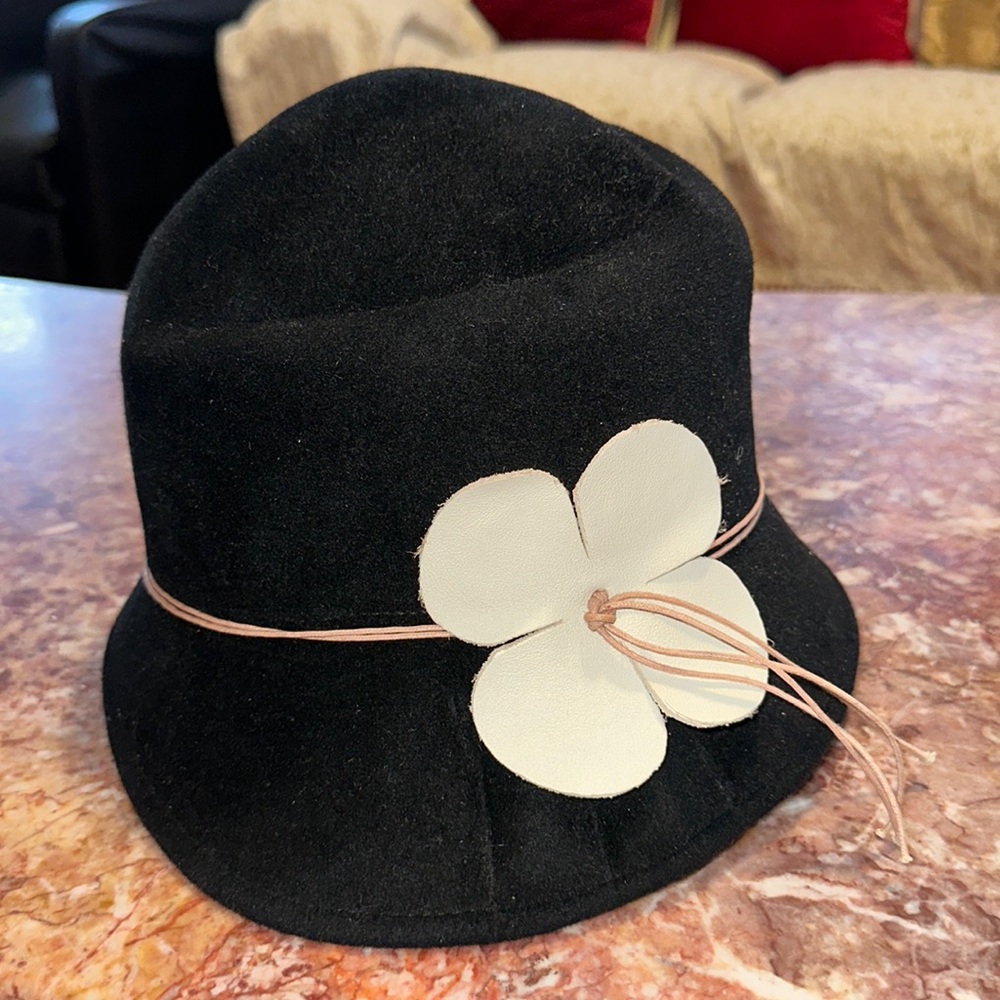 Vintage Naftali Abenaim women’s winter hat